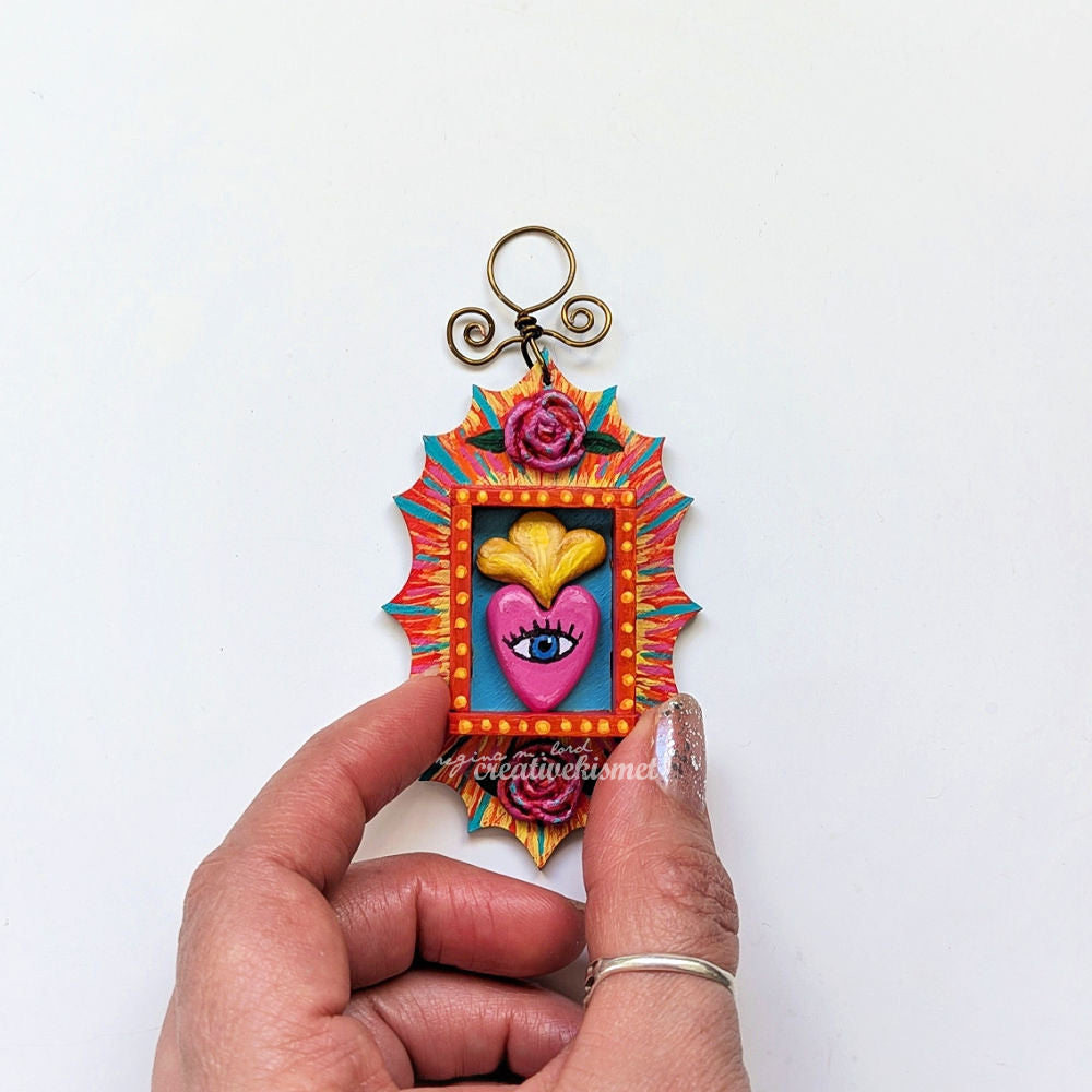 Nicho Shrine Ornament - Loving Eye