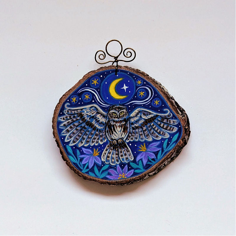 2025 Wood Slice Ornament - Burrowing Owl in Flight